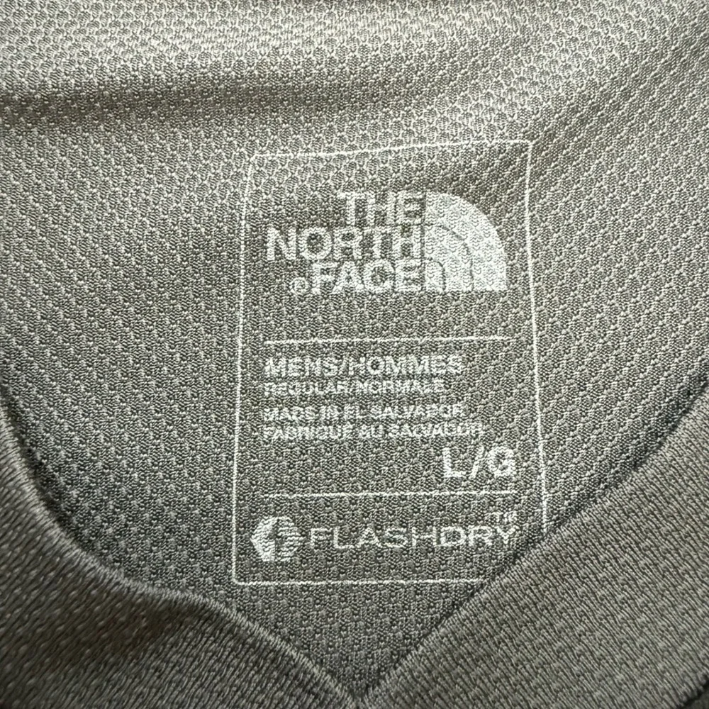 The North Face T-Shirt Bundle Mens Large Black Grey FlashDry Performance 2 Pack